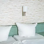 Ξενοδοχείο Gaestehaus 3*