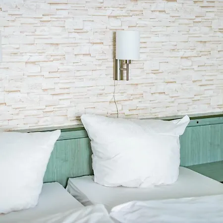 Hotel Gaestehaus 3*