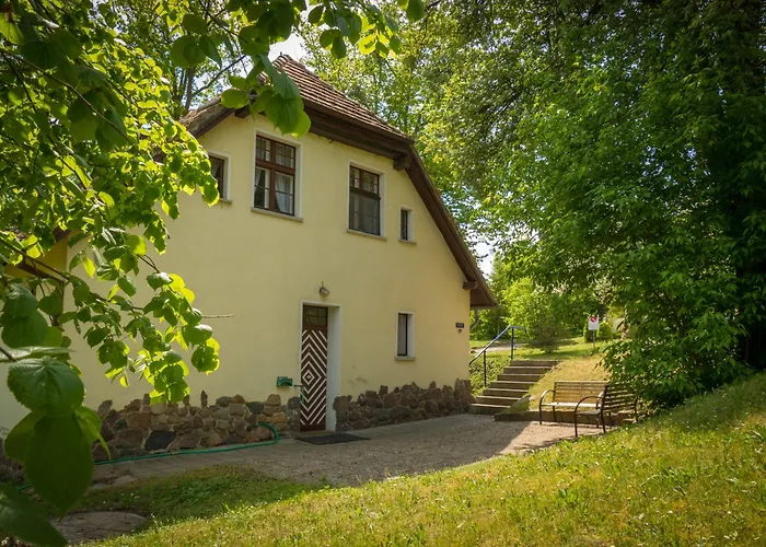 Gaestehaus كورين