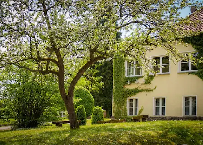 Gaestehaus 3* كورين